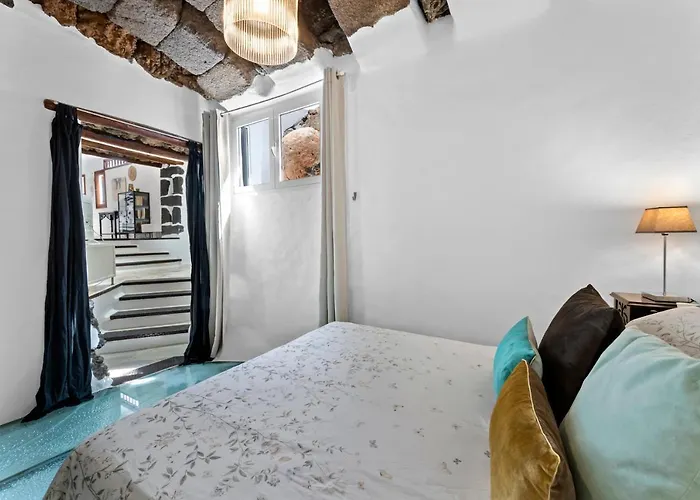 Koré Aljibe * Tías